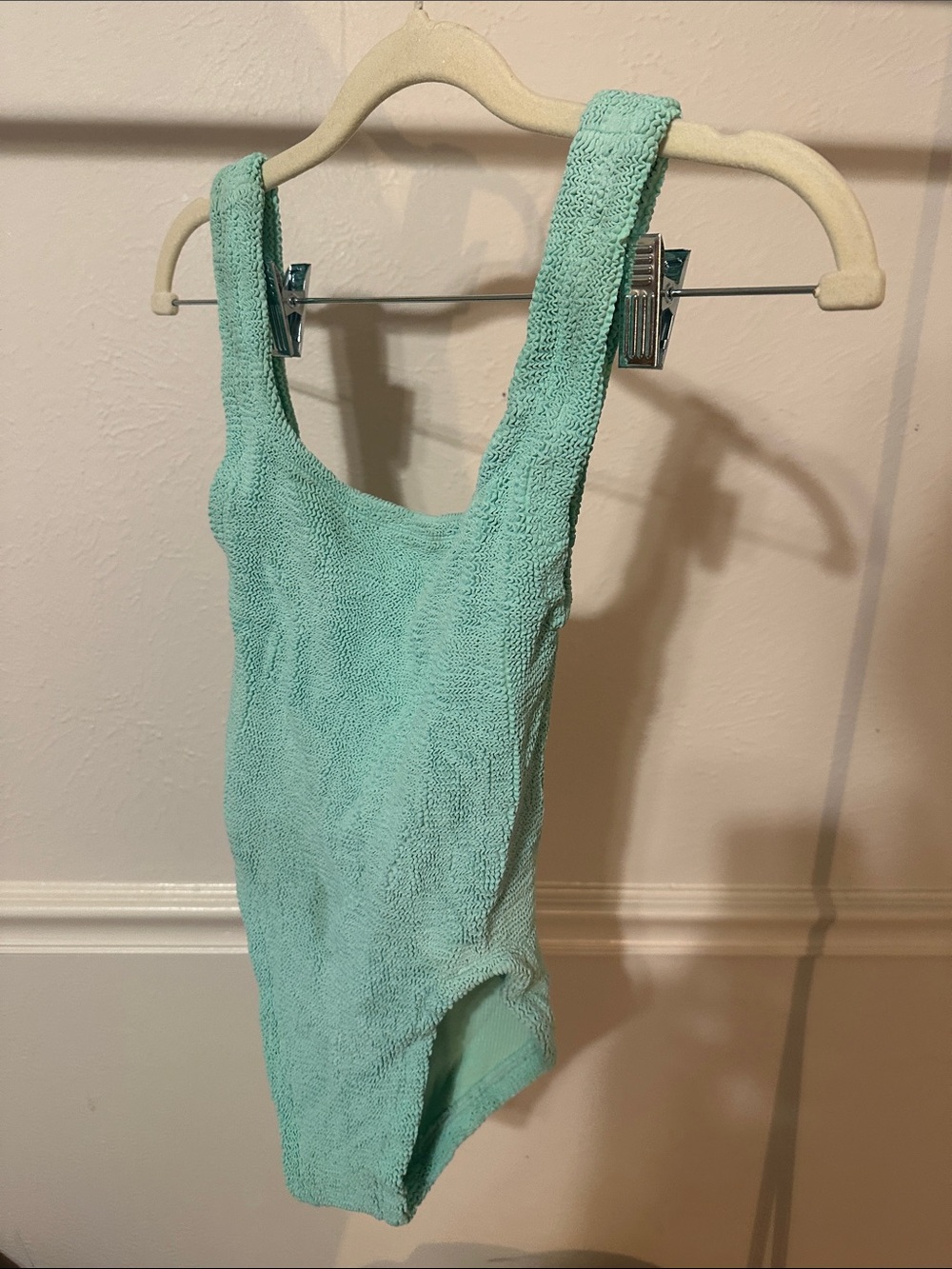 Women’s hunza G Textured One-Piece Swimsuit in Mint Green
